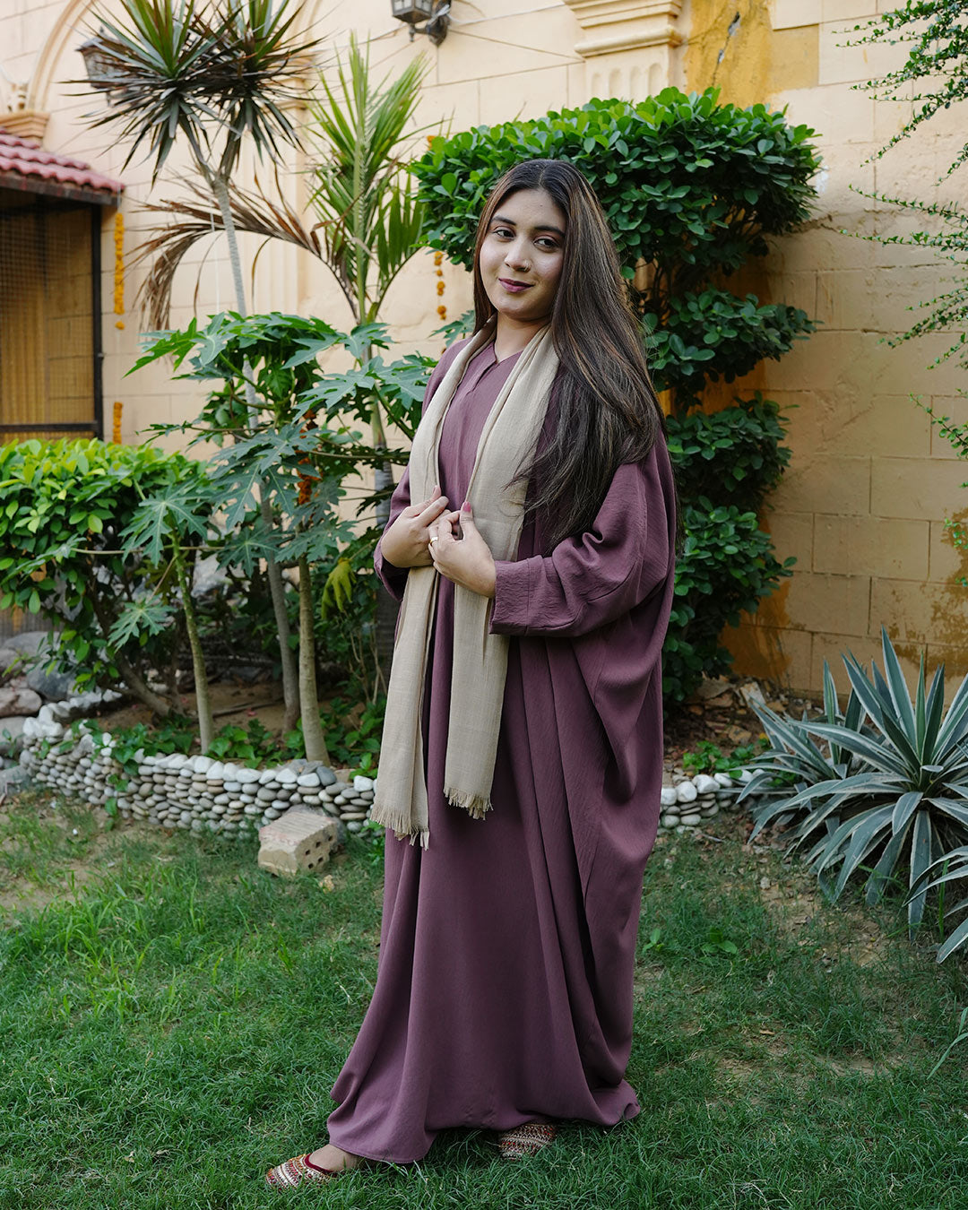 1-Piece Plain Cey Fabric Abaya