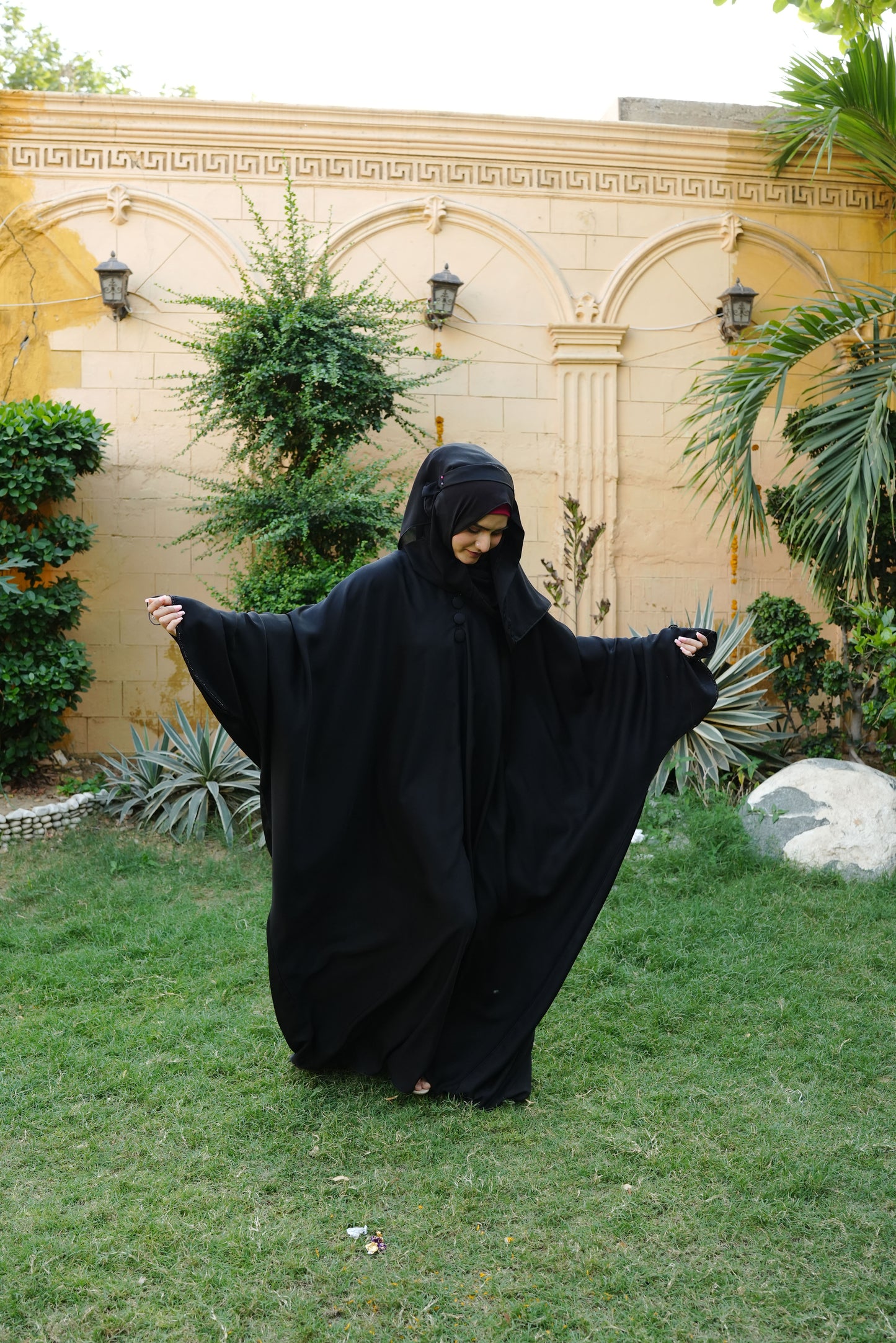 2pc Black Begi Style Butterfly Abaya