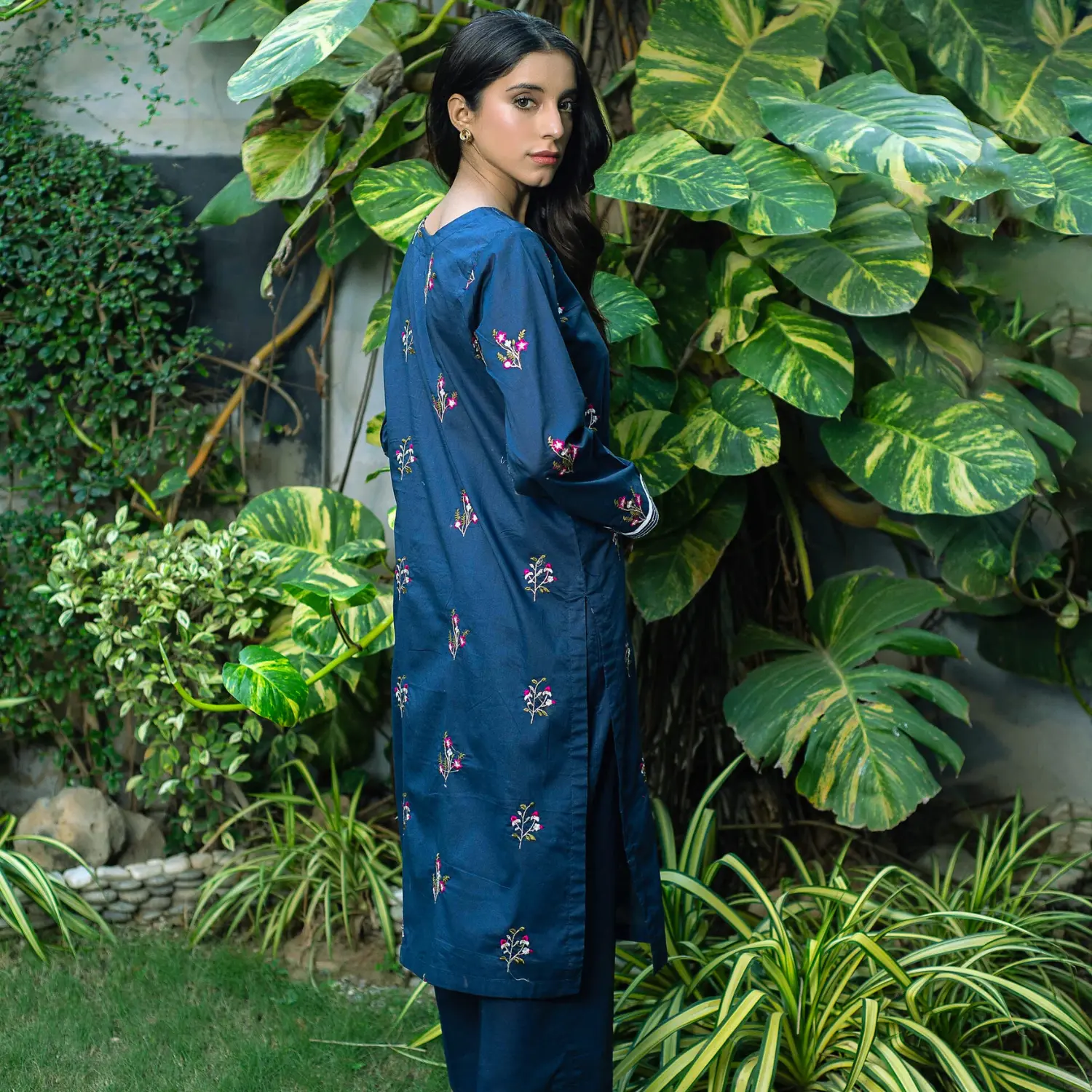 Neelofar - 2pc Blue Embroidered Suit with Plain Trouser - Image 3